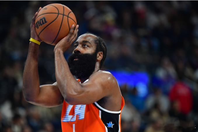 11月17日讯 NBA常规赛，快船118-121惜败凯尔特人。此役快船球星哈登出