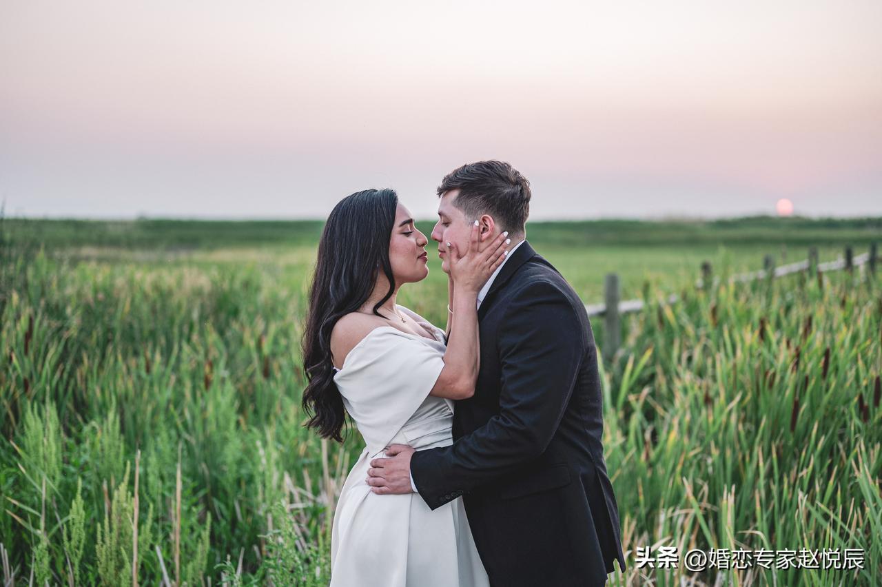 经手了上万个婚外情案件，我发现男人犯错后突然想回归家庭，一定和下面这两个原因有关