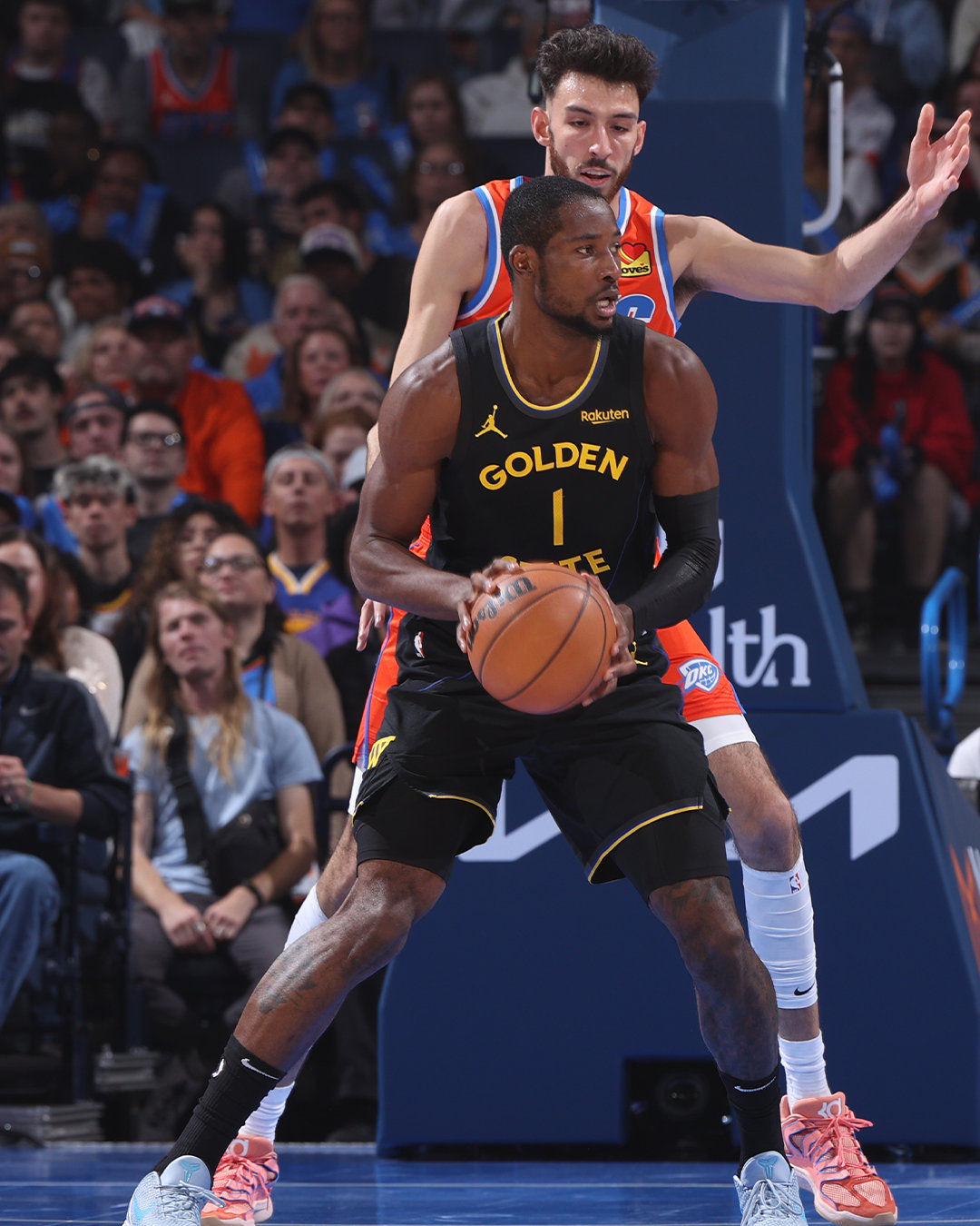 库明加13分，4助攻，3篮板，1盖帽。