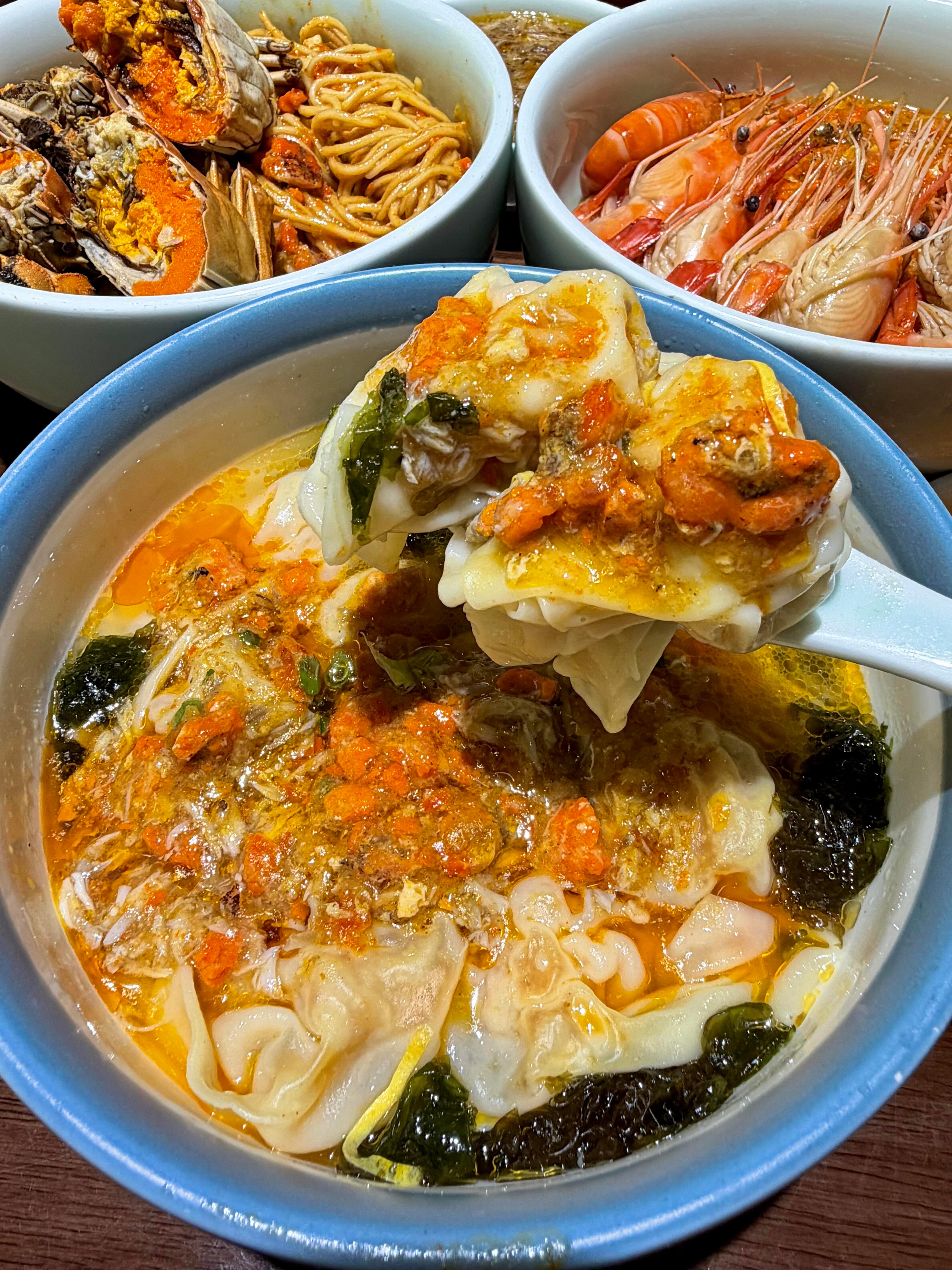 上海早餐时刻烟火气遇上足球热观赛看球早餐找牛碳水美食搭配世界杯赛事，开启上海球迷