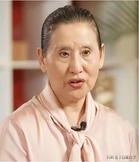 王铎：东方歌舞团歌手远征的今天，太让人感慨了。