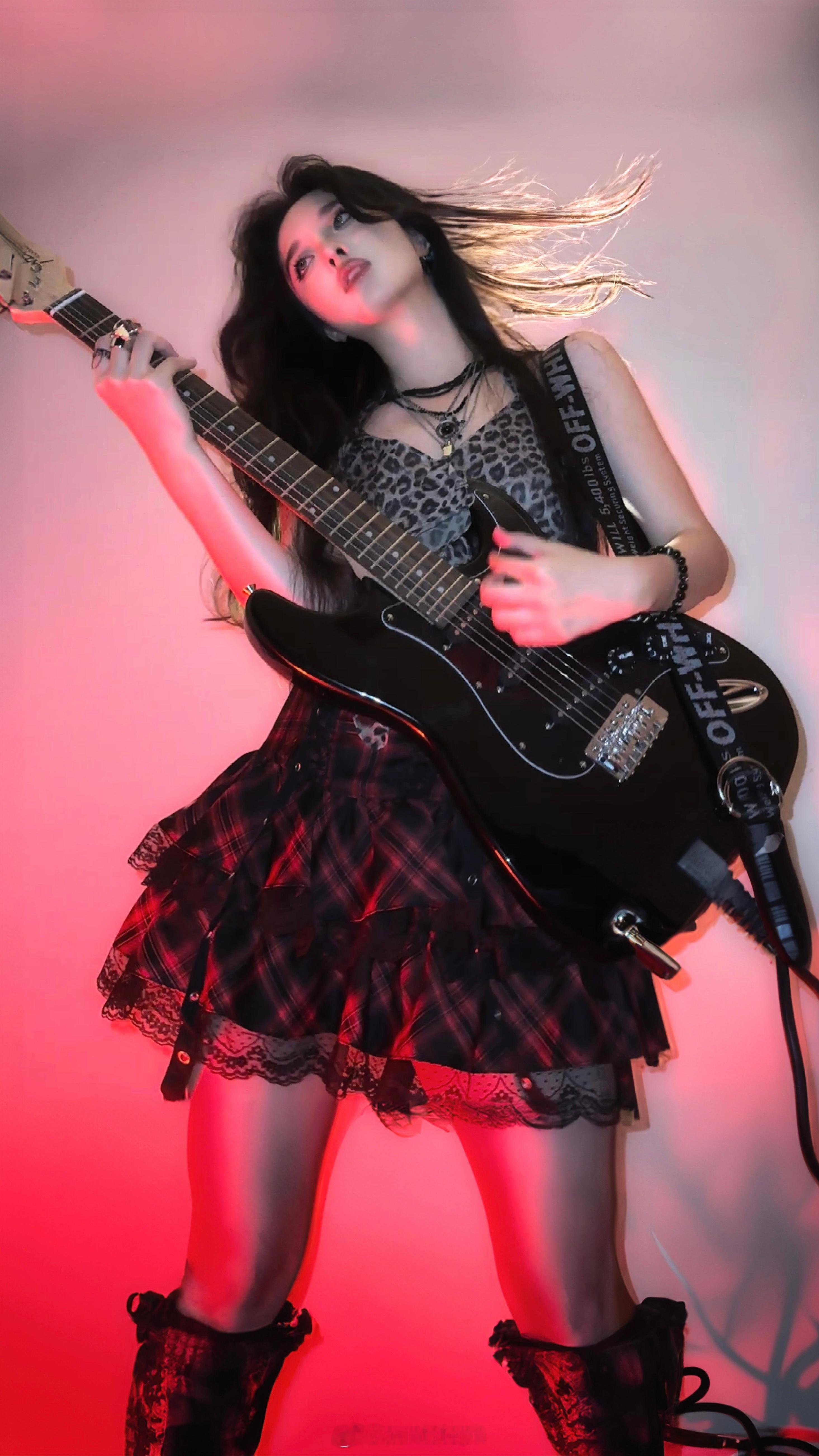 🎸 ​​​