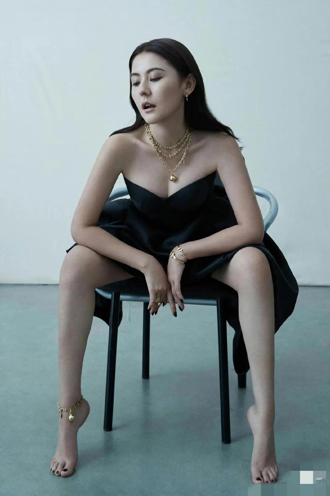 从上到下，脚丫子是最好看的。