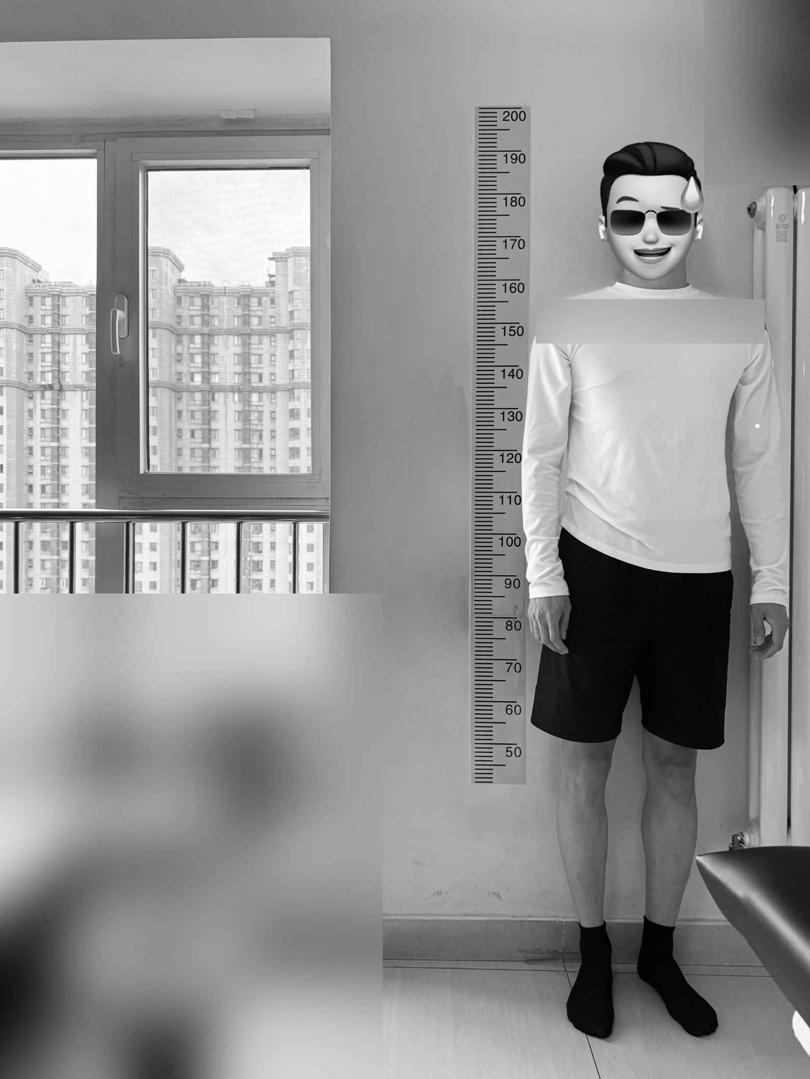 回到北京，第一件事就是搓澡。第二件事就是找霍鑫哥哥按按身体。 每次从床上下来都是