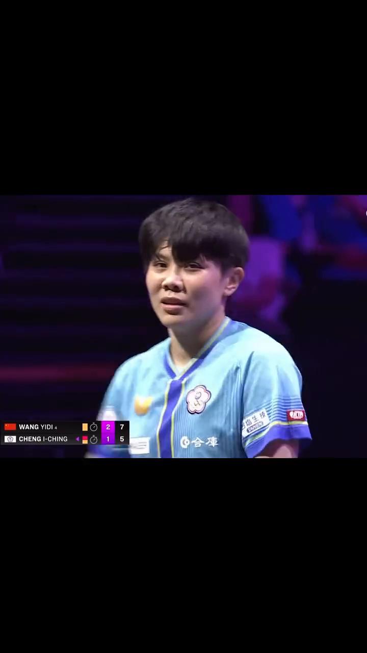 这已经在不断的调动王一迪的线路，这个球擦边了，给郑伊金都打笑了。这过程确实这一进
