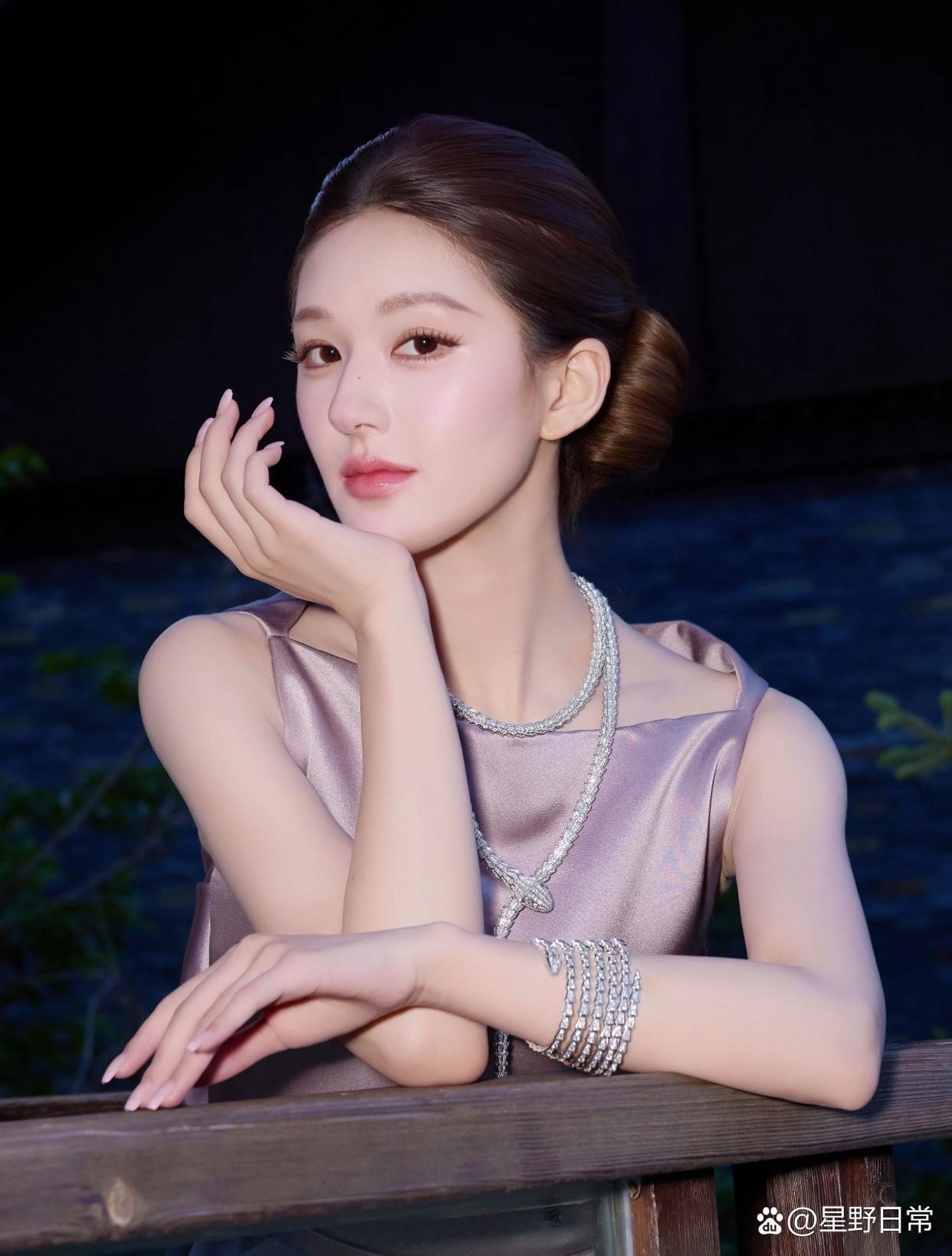 1、阿里和最高法联合出品的现代题材剧《刑事审判庭》在接触刘诗诗，导演刘进，编剧余