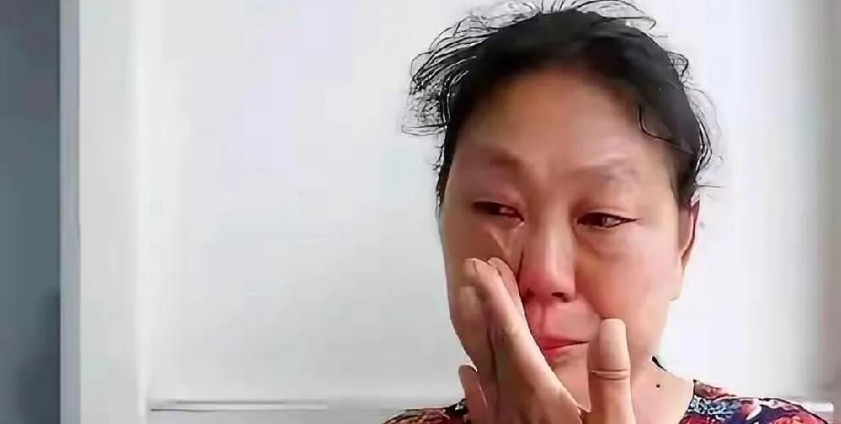 亲妈一张嘴，直接把儿子的“金饭碗”给端了。上海这位阿姨估计没想到，自己在五百人大