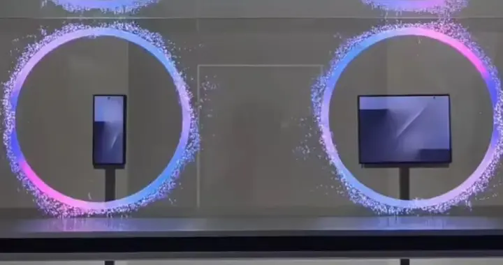 三星三折叠手机参数曝光：超5000mAh电池、2亿主摄