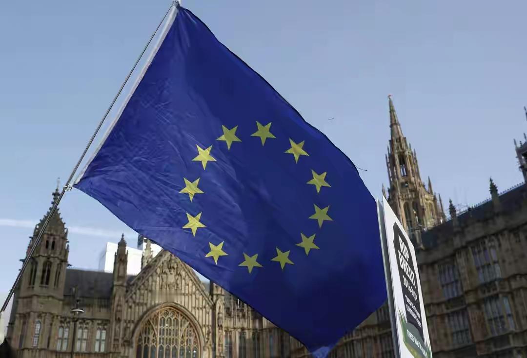 0点已过，中方反制准时启动！6：21局面出现，欧盟内部先陷入混乱
时钟指针刚刚划