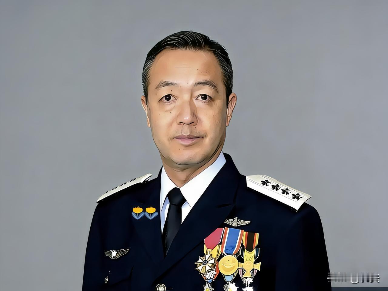 日本公开道歉

日本陆上自卫队最高长官荒井正芳公开致歉。

据中新网援引NHK报