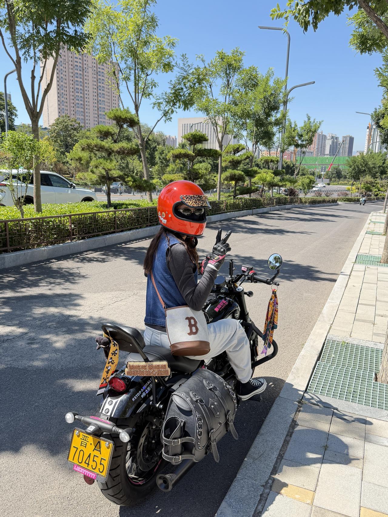 话说多少人冬天不封车呀 我这个怕冷星人真是受不了刺骨的海风 感觉骑车的日子过得要