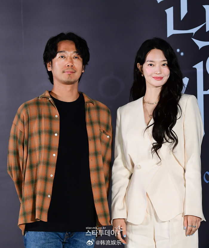 【电影《Eyes》廉智浩导演谈及作品理念】廉智浩导演表示:“因为是惊悚片，所以我