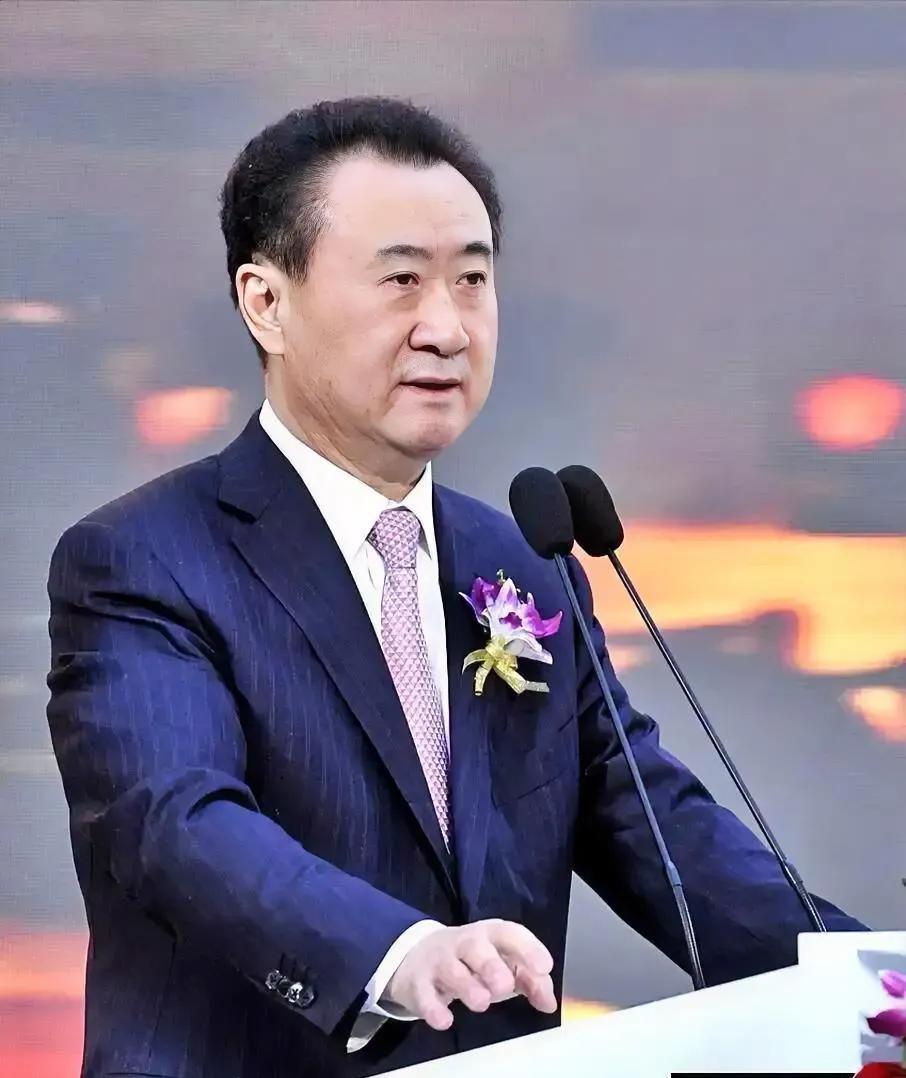 老王这几年不停的变卖资产，缩减开支，却没有听说过拖欠员工工资。其实他完全可以申请