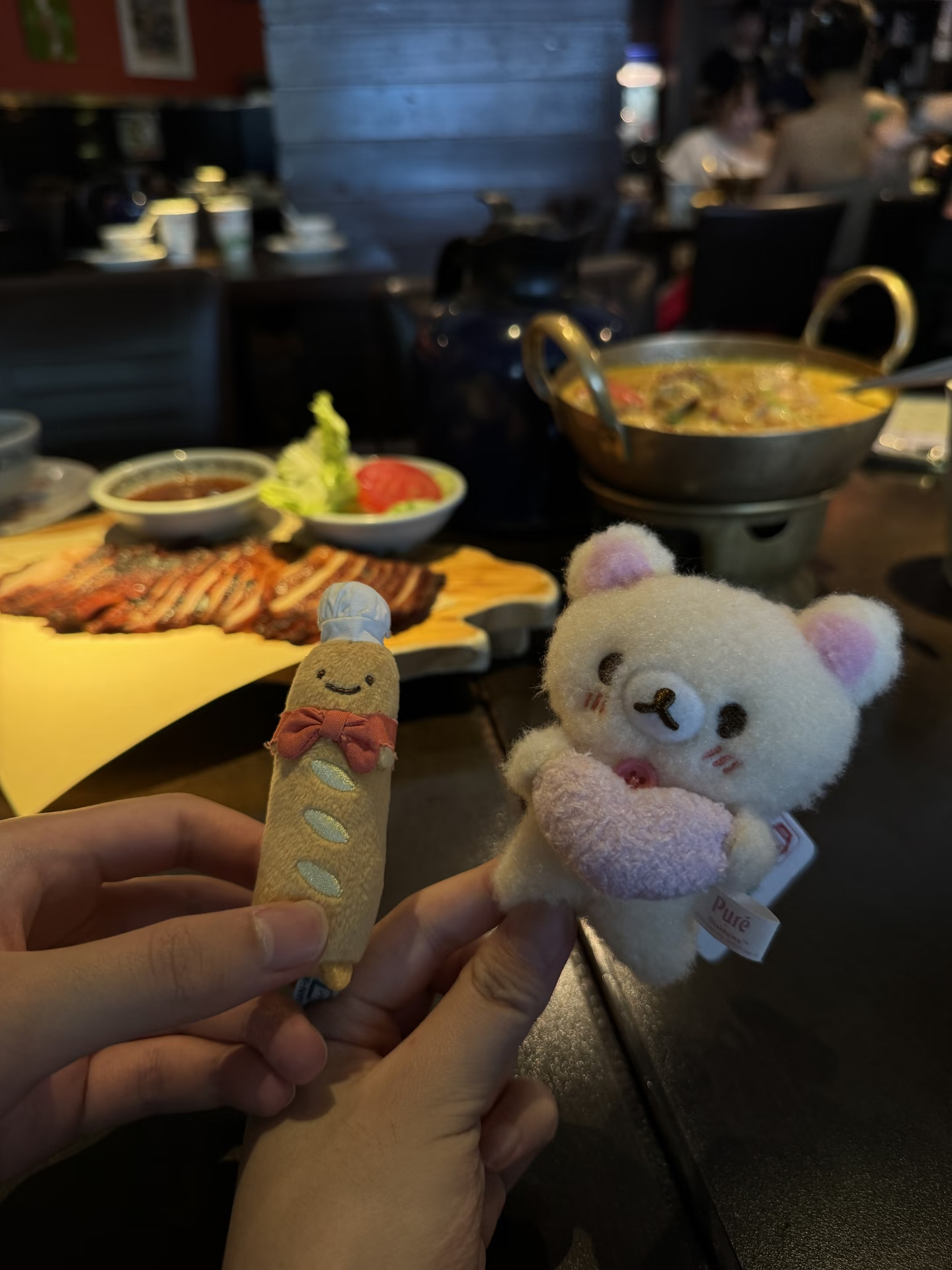 生活就是需要很多很多可爱的事物～这星期吃吃喝喝买了好多可爱的小玩具超级幸福的！以