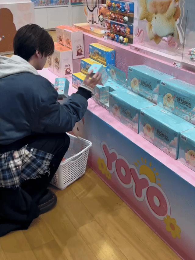 TWS就这么一路从首尔嗯嗯嗯到澳门怎么全世界都在偶遇这个TWS，众所周知我们TW