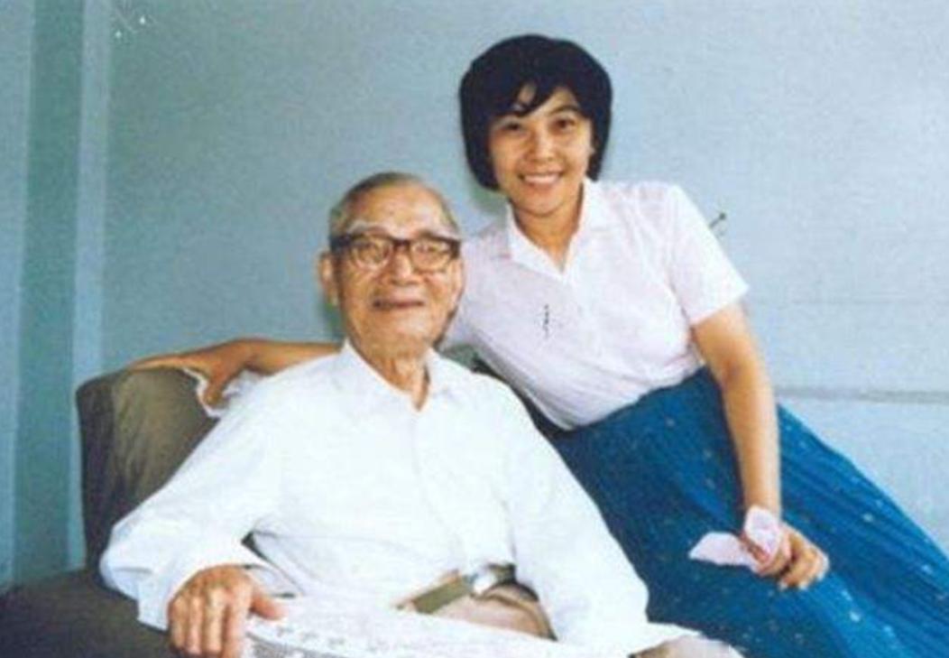 1967年，妻子刚去世，快80岁的茅以升就和6个孩子商议，想要续娶。当他说出女人