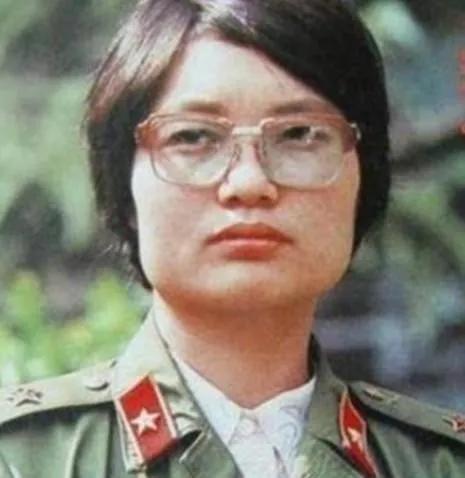 1986年，23岁女医护刘亚玲以回家探亲为由，向医院请假，谁知她居然偷偷溜到了老