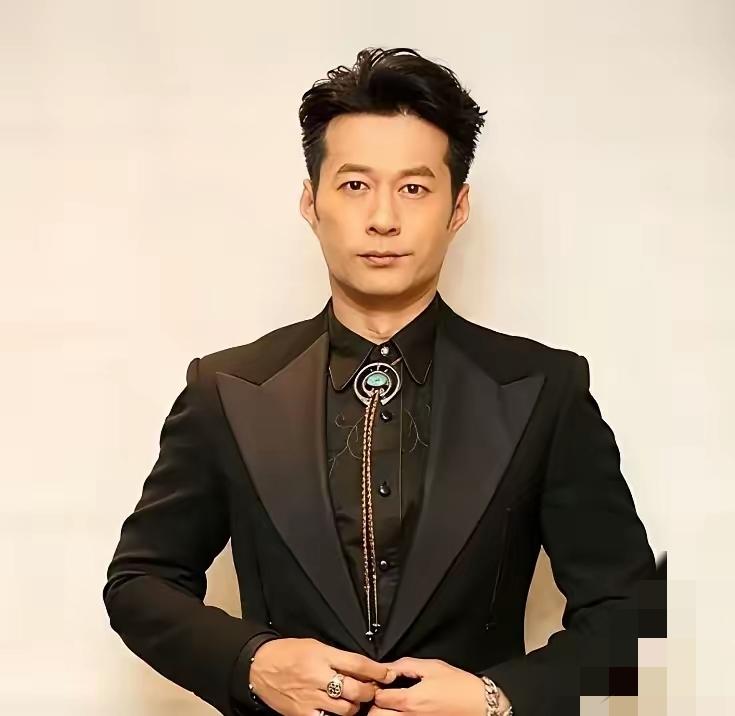 谭凯的养老计划，真的给所有未婚的人敲了一记警钟。


结婚生子从来都不是养老的标