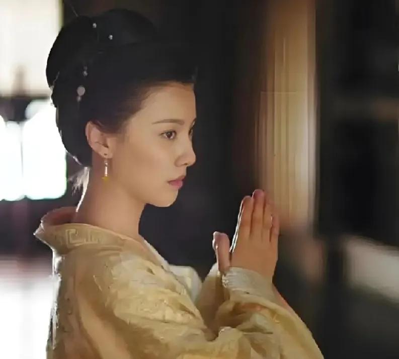 《知否》原著里，看懂大娘子狠心把如兰送进寿安堂，才明白一心为华兰打算的盛老太太，