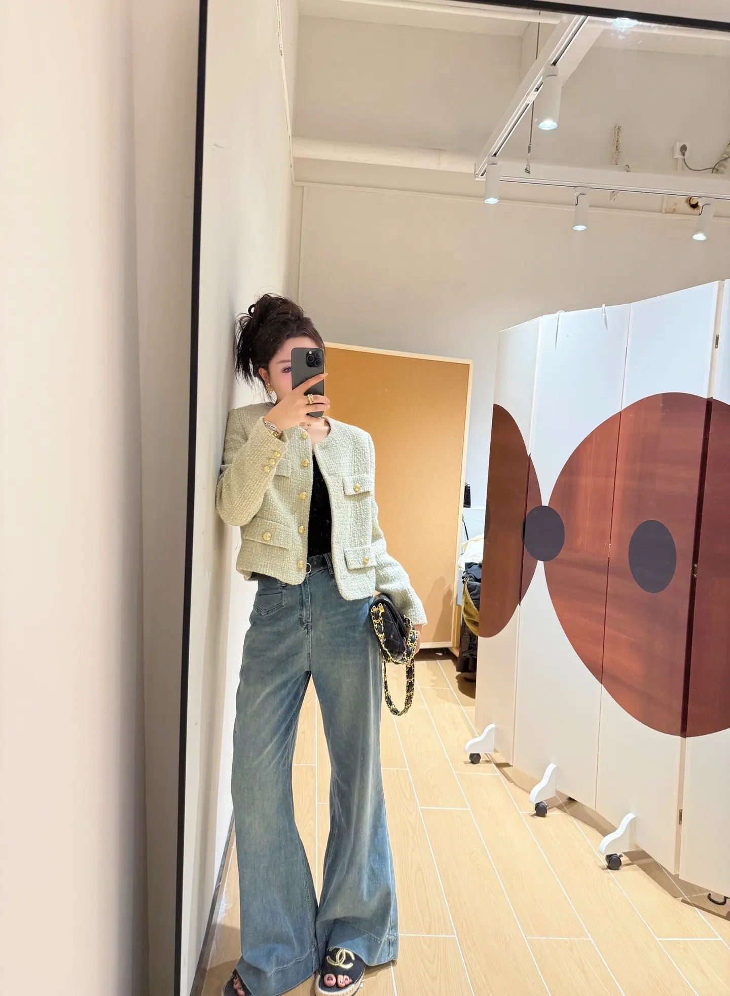 小香风的慵懒高级穿搭～不撞款～小香风外套的慵懒穿搭