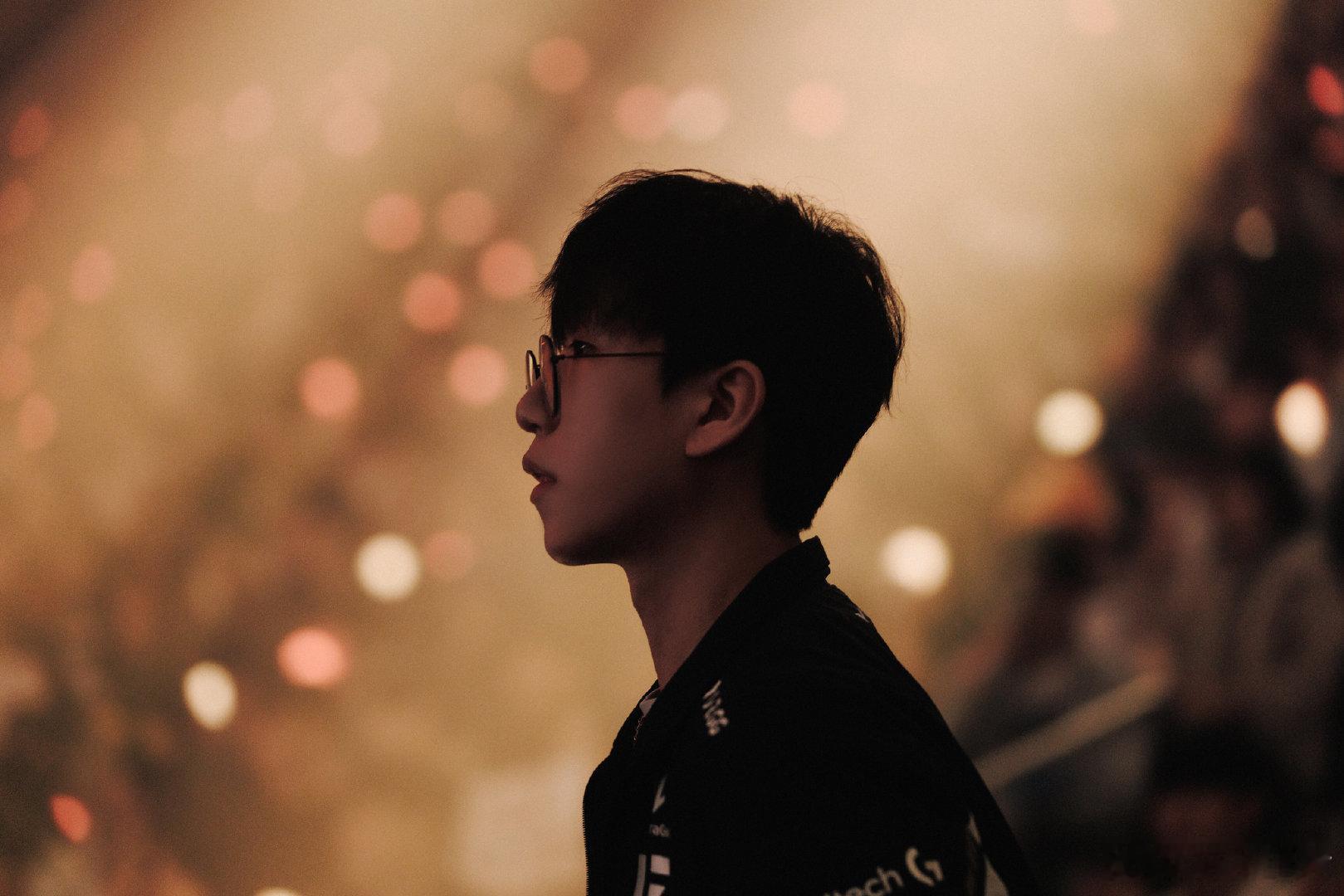 一张氛围感十足的尺🦮2025lck 英雄联盟