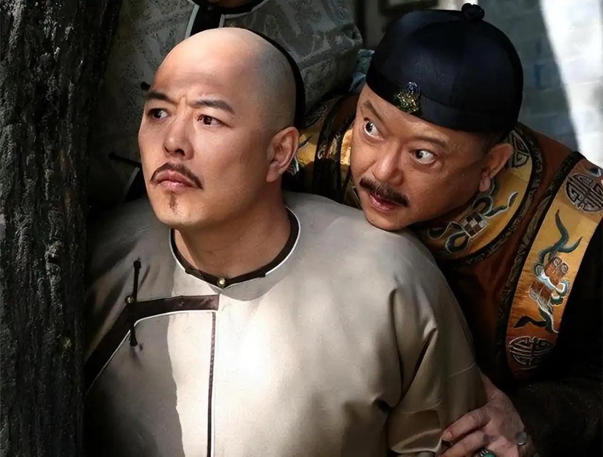 成年人读懂和珅，才算悟透了人情世故
 
年少读历史，看待和珅满是偏见，只记得他贪
