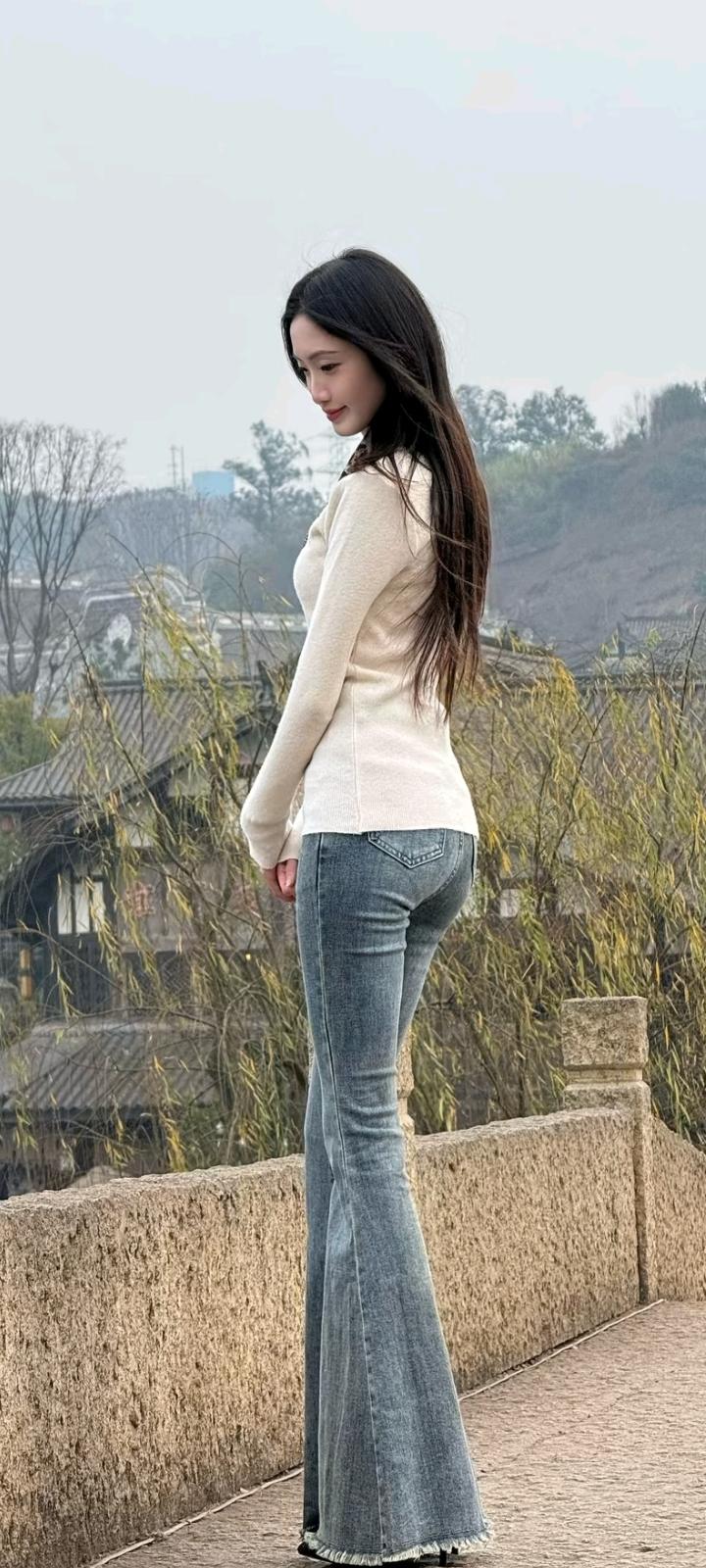 集卡领红包22. 我没有怪你，我只是怪我自己，太认真，太执着。