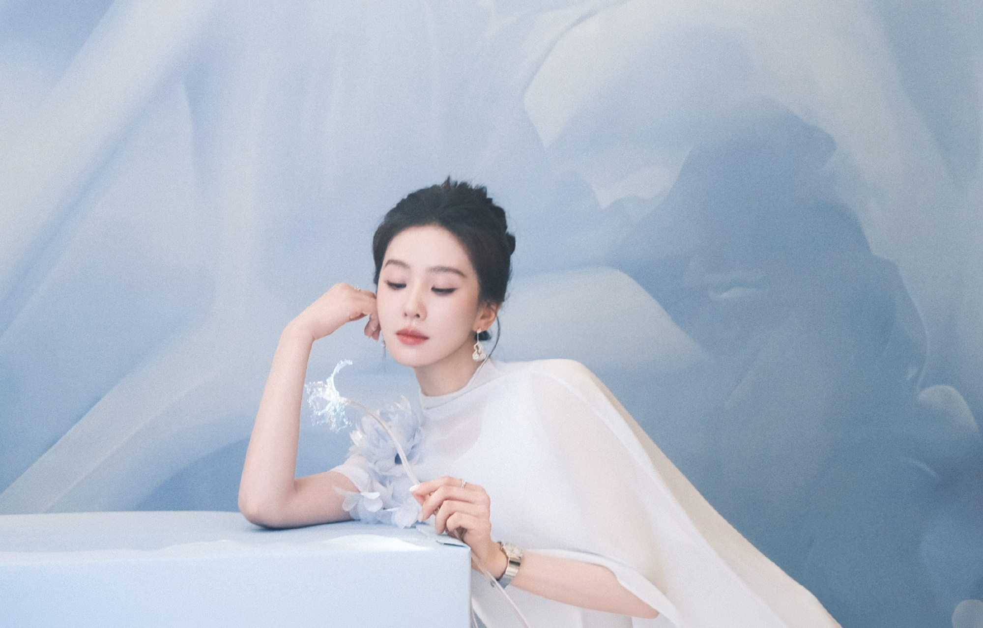 刘诗诗是懂娃衣的 她给娃娃穿衣服的品味太在线了，复古风甜美风简约风都能驾驭，而且