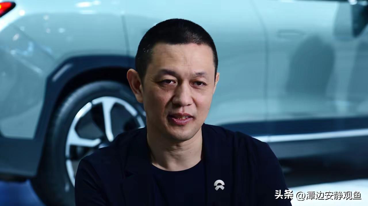 李斌表示，无人配送机器人普及后，很多快递员、外卖员确实会面临失业风险。他说，自动