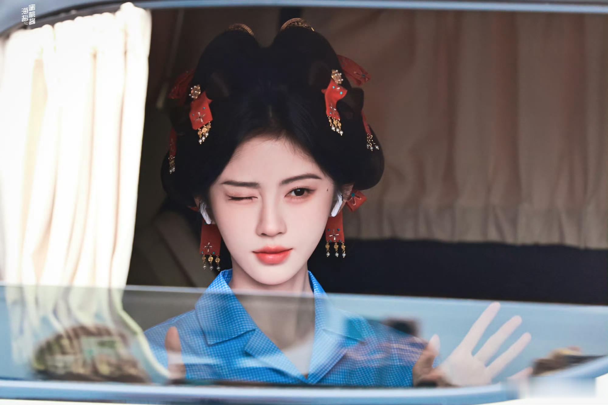 鞠婧祎  jjy鞠婧祎 jjy鞠婧祎苏绿夏 “冬日万物沉眠，晚风令人沉醉，我独爱
