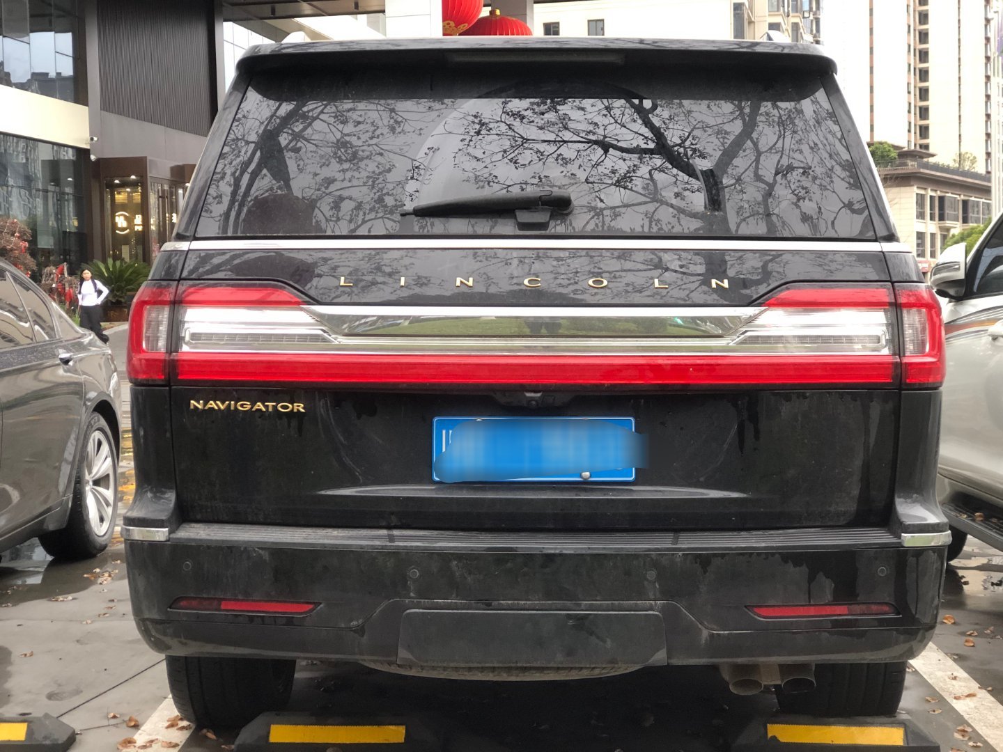 汽车汽车街拍我与汽车的日常林肯领航员 林肯领航员 安康·安康金力源国际酒店