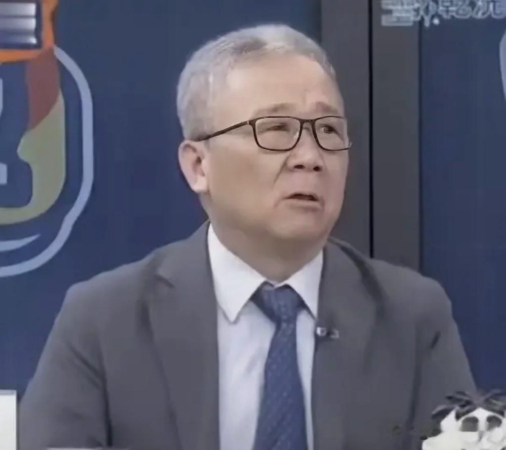 退役少将栗正杰：宁可亲中也不亲美，做东方大国人更有尊严6月8日
     退役少