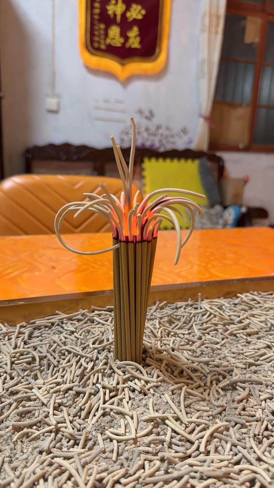 每个人都有自己的因果，个自因果各自了。道不轻传，法不贱卖，医不叩门，师不顺路。