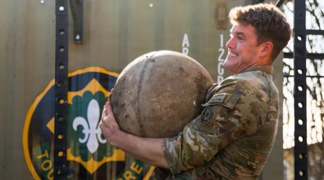 美国要打大仗了！

3月25日，据美国五角大楼发布的消息称，美国将在4月20日开