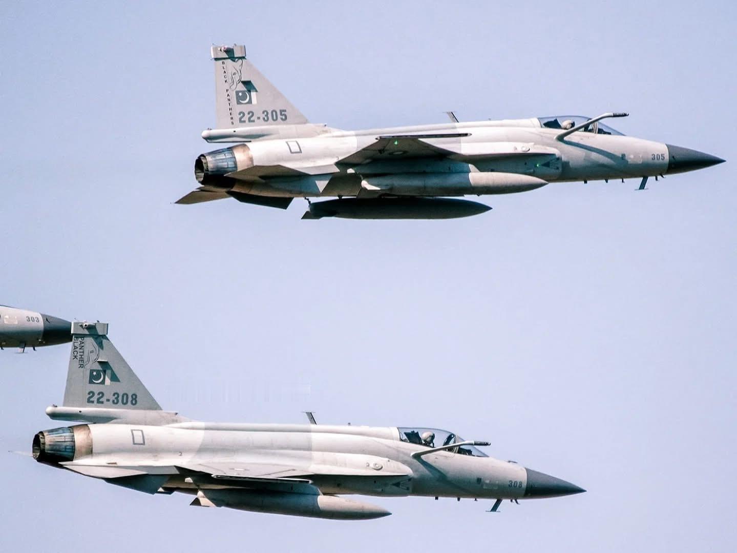 巴基斯坦空军（PAF）第16“黑豹”中队JF-17C枭龙block 3 22-3