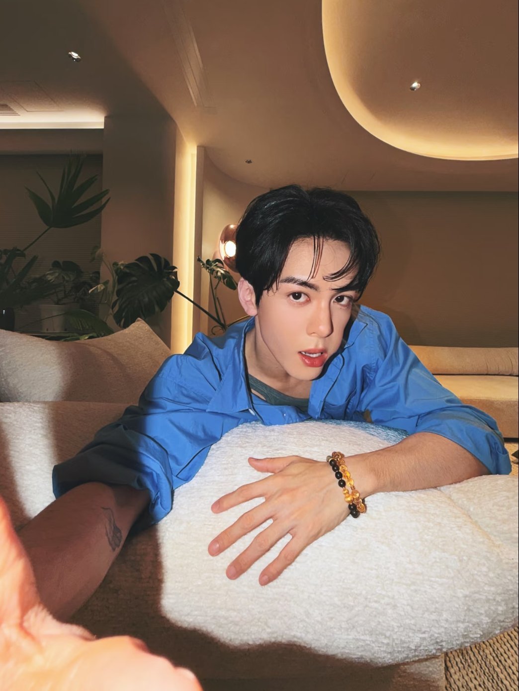 曾舜晞蔺承佑🧡曾舜晞攻玉 你是我即使燃尽自己，也想靠近的那团火。曾舜晞蔺承佑?
