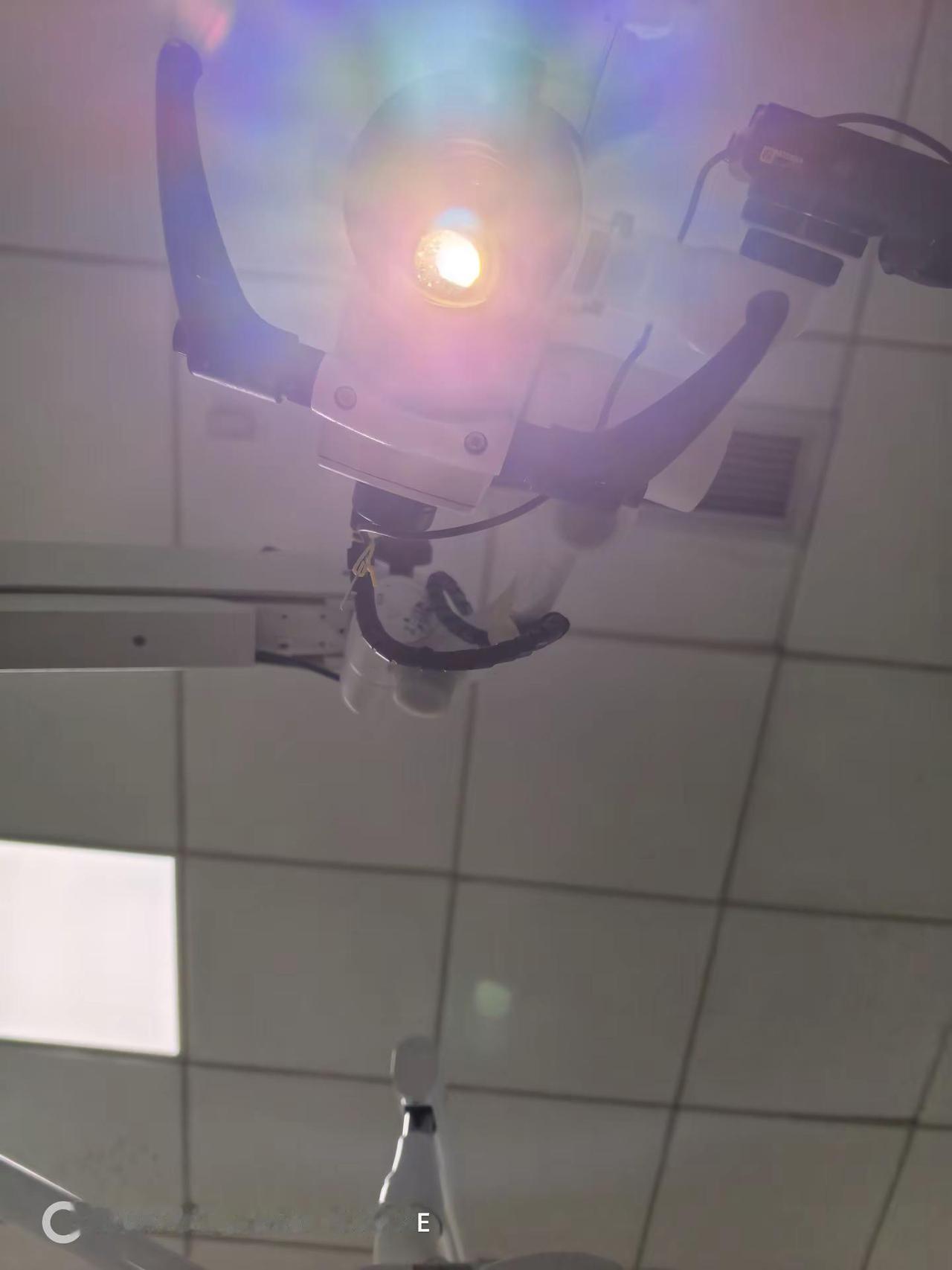 躺在牙科治疗椅上的滋味，当真一言难尽。牙疼 牙疼不是病疼起来要命 根管治疗 根管