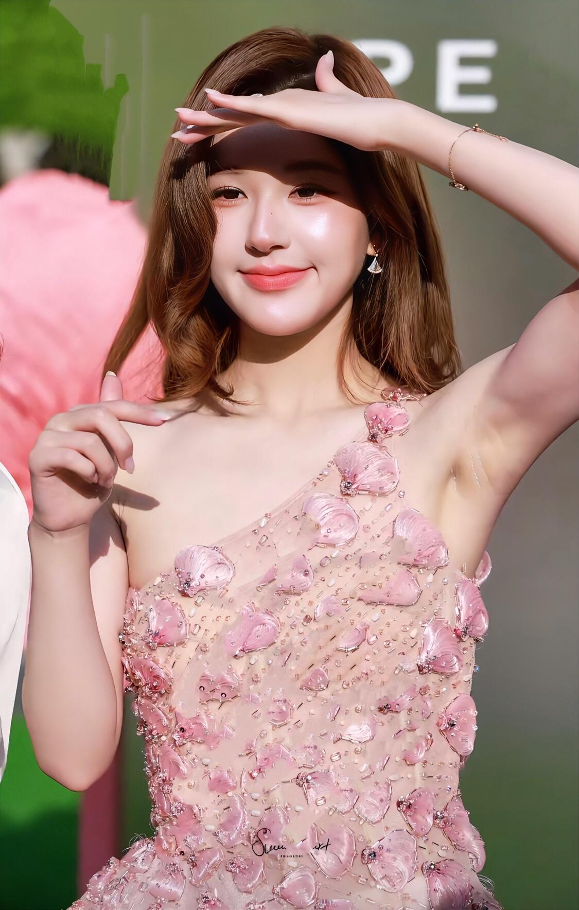 胳肢窝是不是素颜霜，太热了脱妆了