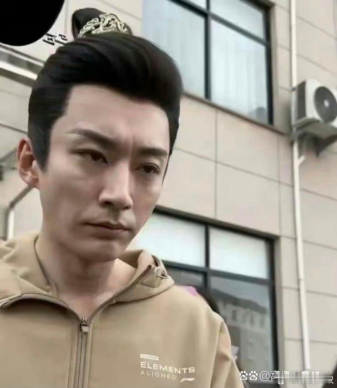 刘学义充分展现了当前电视剧滤镜的厚重程度。 ​​​