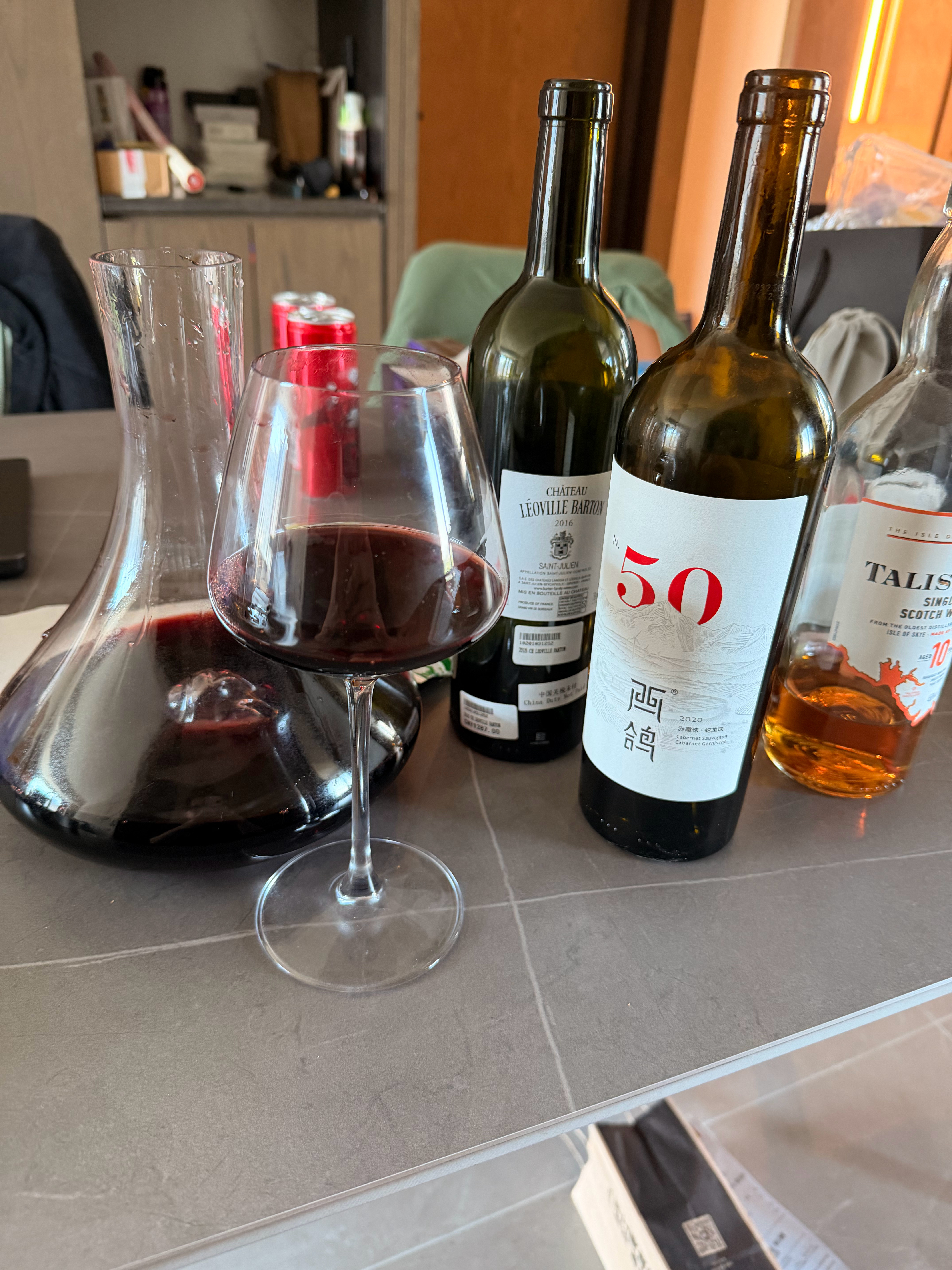 体验体验喝个早酒 