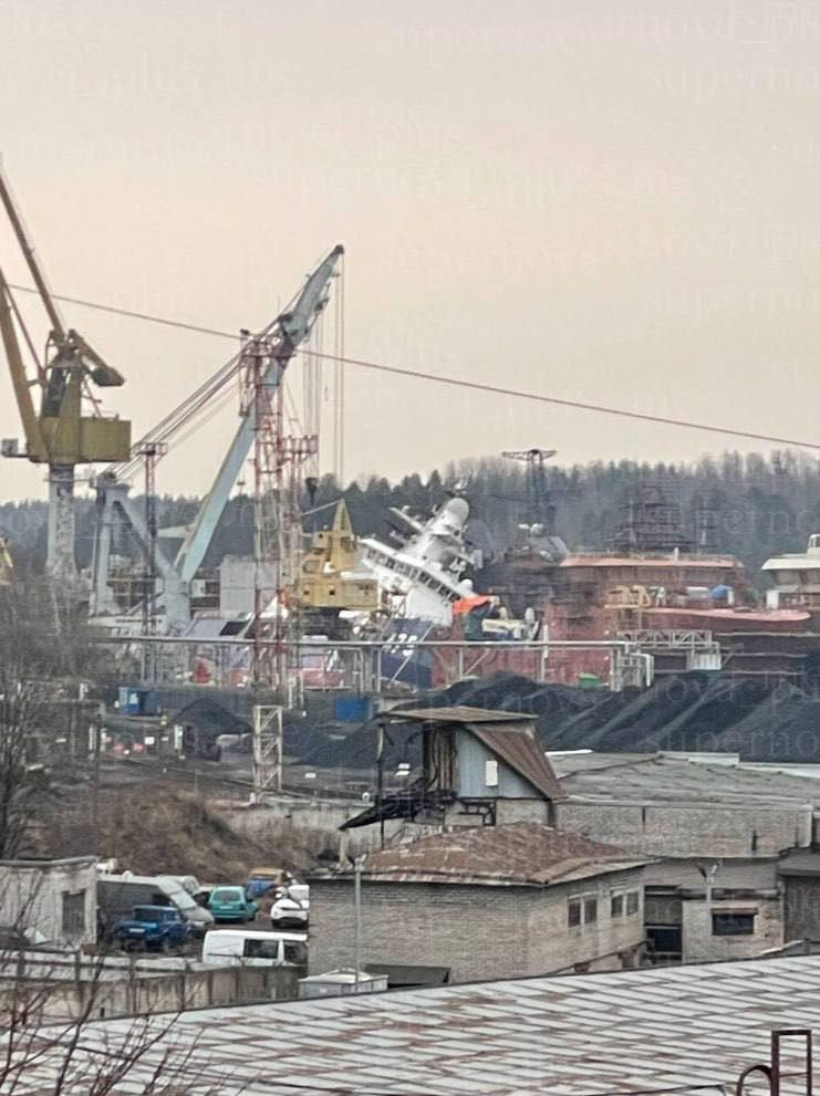 烽火问鼎计划每天认识一件兵器 在俄罗斯列宁格勒州维堡港，一艘23550型冰区多功