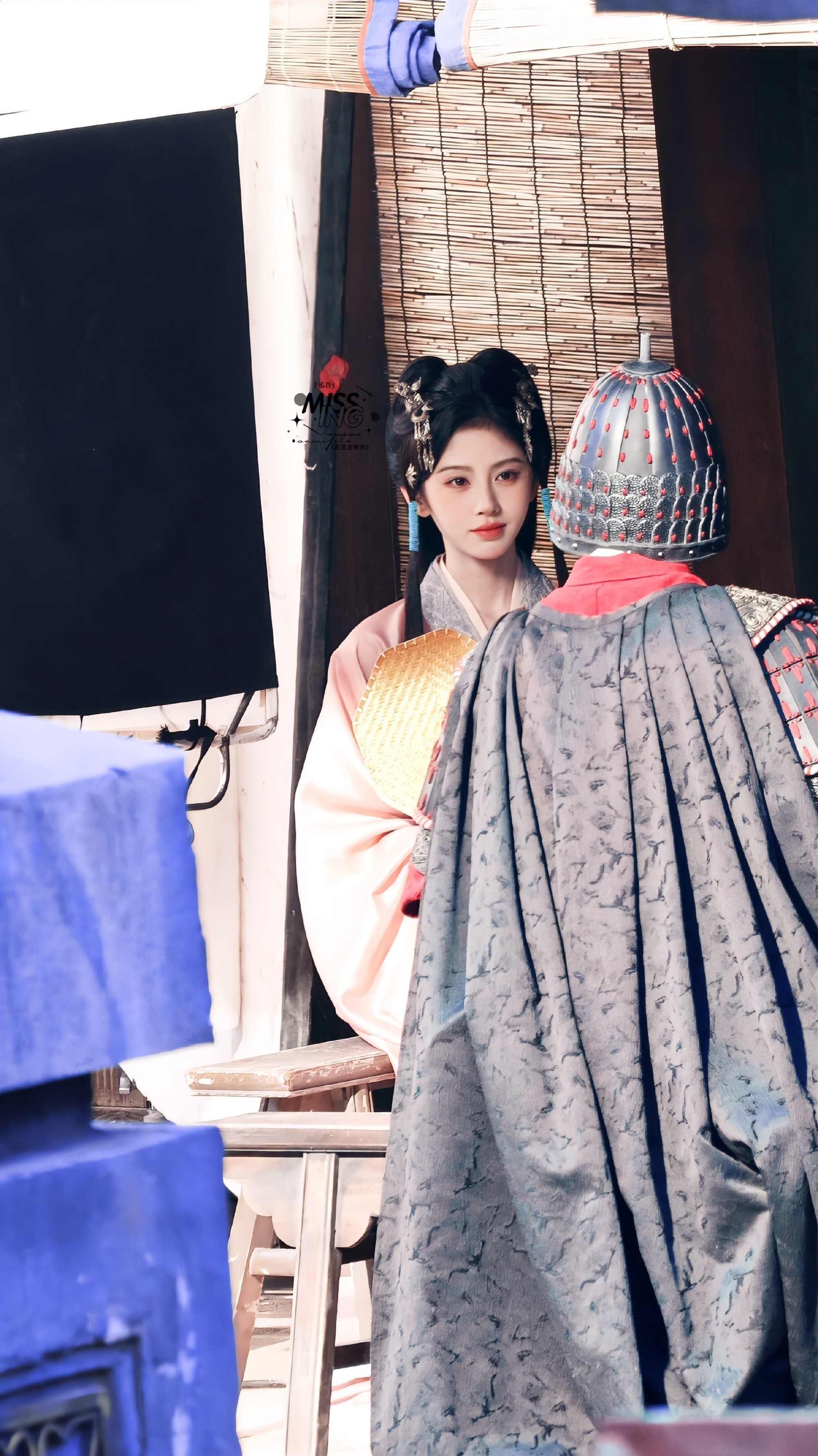 jjy鞠婧祎阿黛 jjy鞠婧祎来战 “玫瑰之所以是玫瑰，是风与光的眷顾，更是视线