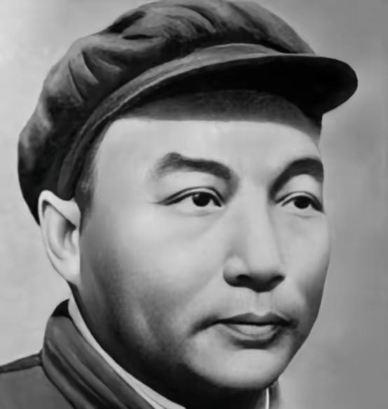 1946年李堡打仗，他胸口挨了一枪，昏过去就没人找到。战后清点，没尸体，也没消息