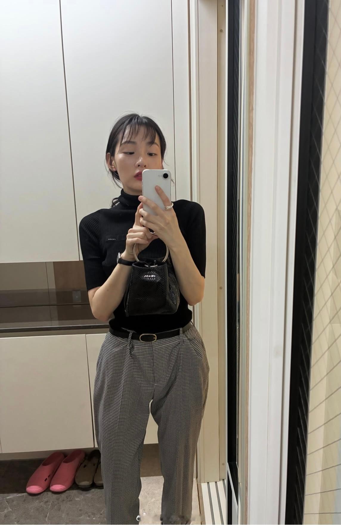 穿搭分享 连续更新第2844天韩国时尚女生日常搭配韩系穿搭超能新星汇新星v计划开