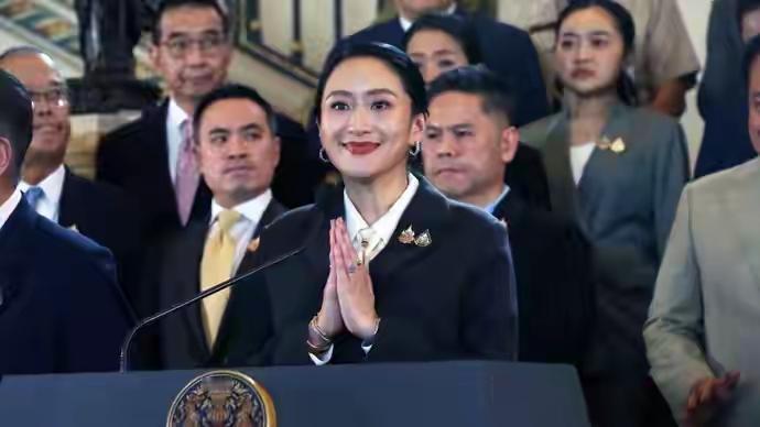 为泰党将召开重要会议，佩通坦决定辞去党首职务