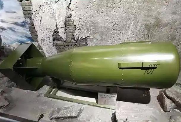 躺平思想源于原子弹效应。1945年8月6日之前，美国还未曾在日本广岛投...