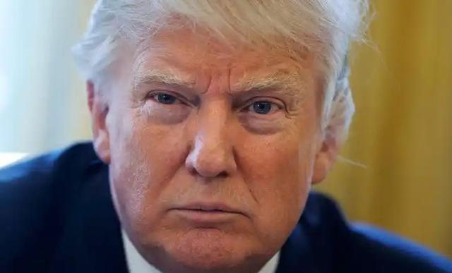 特朗普抢的5000万桶石油，这次全砸手里了！近日，有消息人士称，中方已经通知下面