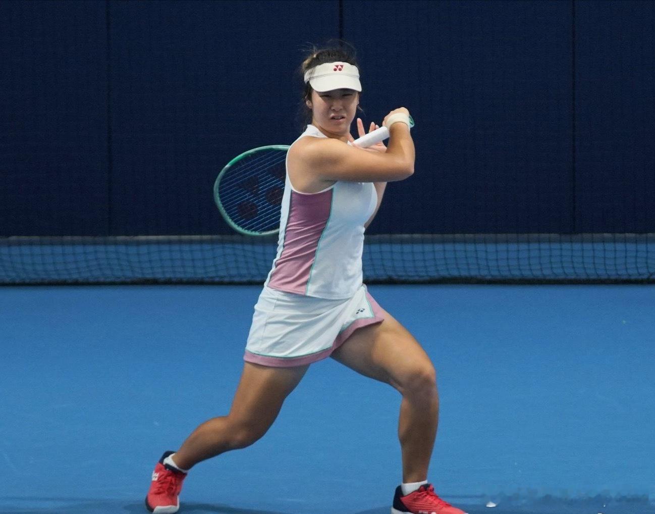 🇵🇹W50女单首轮🇨🇳施晗3-6/5-7 🇷🇺科尔涅耶娃🇨🇳施晗