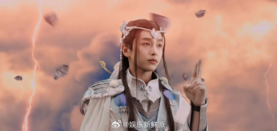 派酱安利[给你小心心]彭昱畅求王影璐做个人 见过修炼修的走火入魔的，没见过修着修