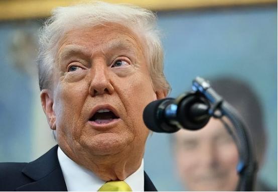 我国拒接美8500亿债务，2025年12月，美国再一次伸出了“老朋友”的手，希望